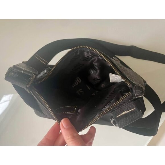 ROOTS Black Leather Purse with Adjustable Shoulder Strap - Picture 5 of 8